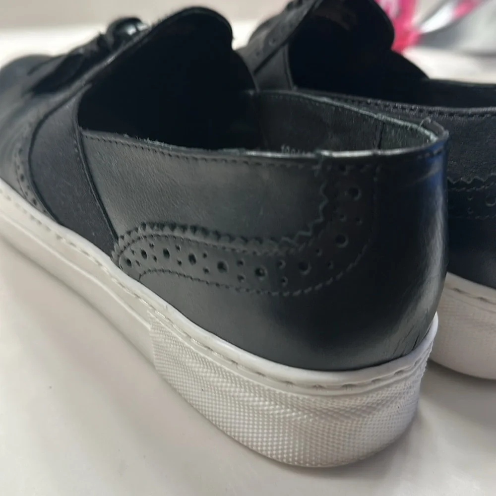 Women’s leather loafer tennis shoe - Picture 3 of 6